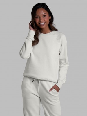 Sweet Cream Fruit Of The Loom Crafted Comfort Favorite Fleece Crew Women's Sweatshirt | GNL095368