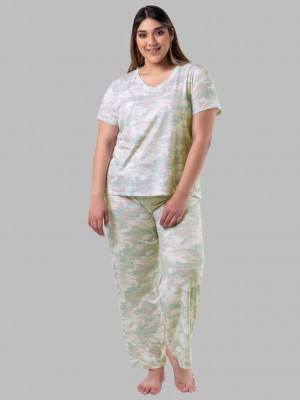 Warm Grey Camo Fruit Of The Loom Plus Fit for Me® Soft Breathable V-Neck, 2 Piece Set Women's Pajamas | KYH082975